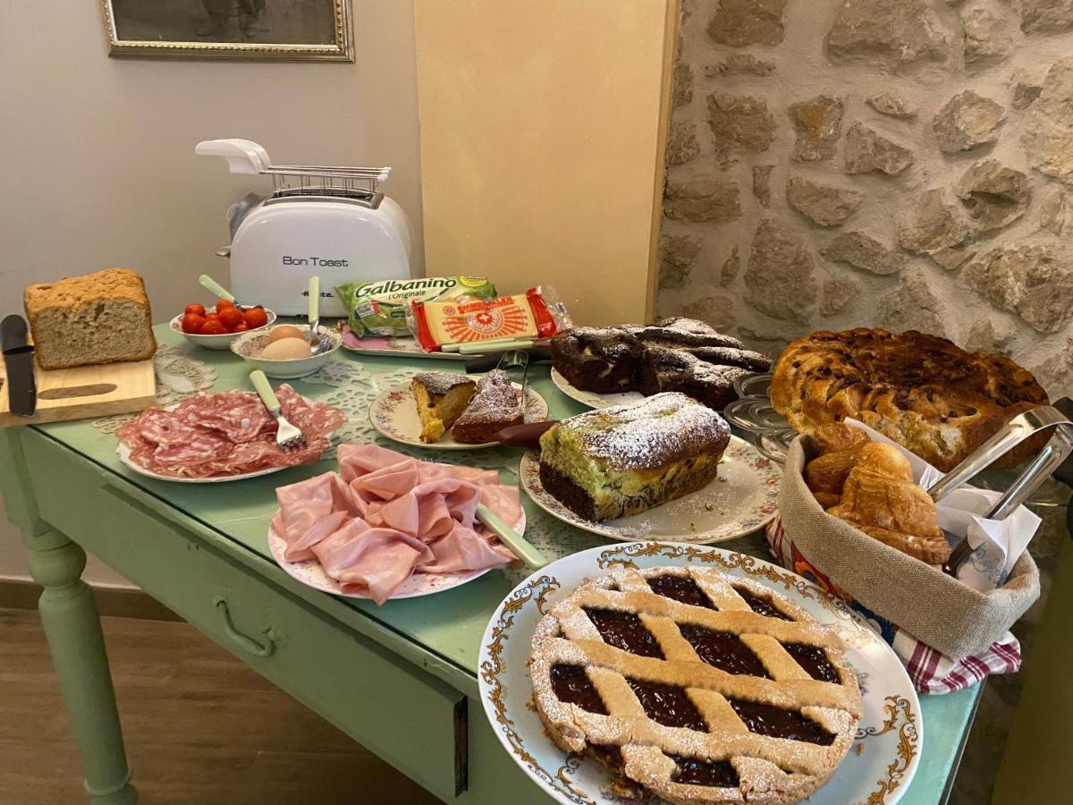 Il Borgo Antico Bed & Breakfast Rocca Massima Dış mekan fotoğraf